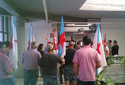 17-07-06 ProtestaRepresión SindicalAutobusesOjeaPonteareas05.jpg